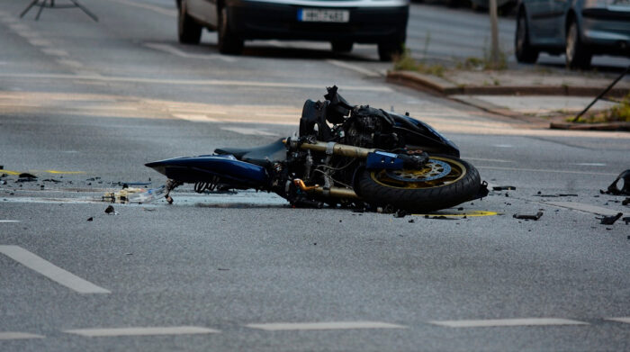Imagen referencial. El siniestro de tránsito ocurrió entre un camión y una motocicleta. Foto: Pixabay