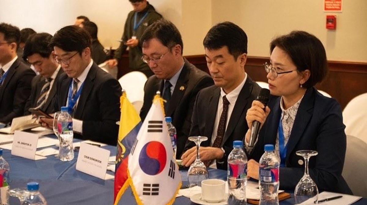 La octava ronda de negociaciones entre Ecuador y Corea del Sur se realizó en Quito. Algunos encuentros fueron virtuales. La novena ronda empezó este lunes 3 de abril del 2023 en Seúl, capital Corea del Sur. Foto: Cortesía / Ministerio de la Producción