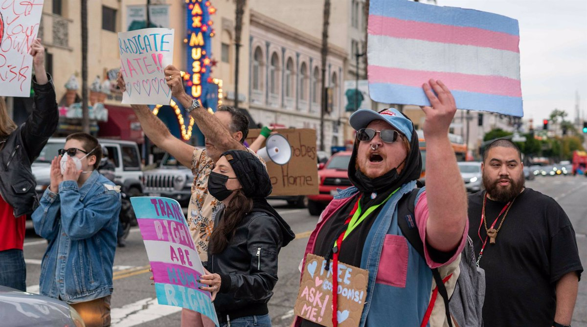 Imagen referencial. Protesta a favor de los derechos de la población trans. Foto: Europa Press