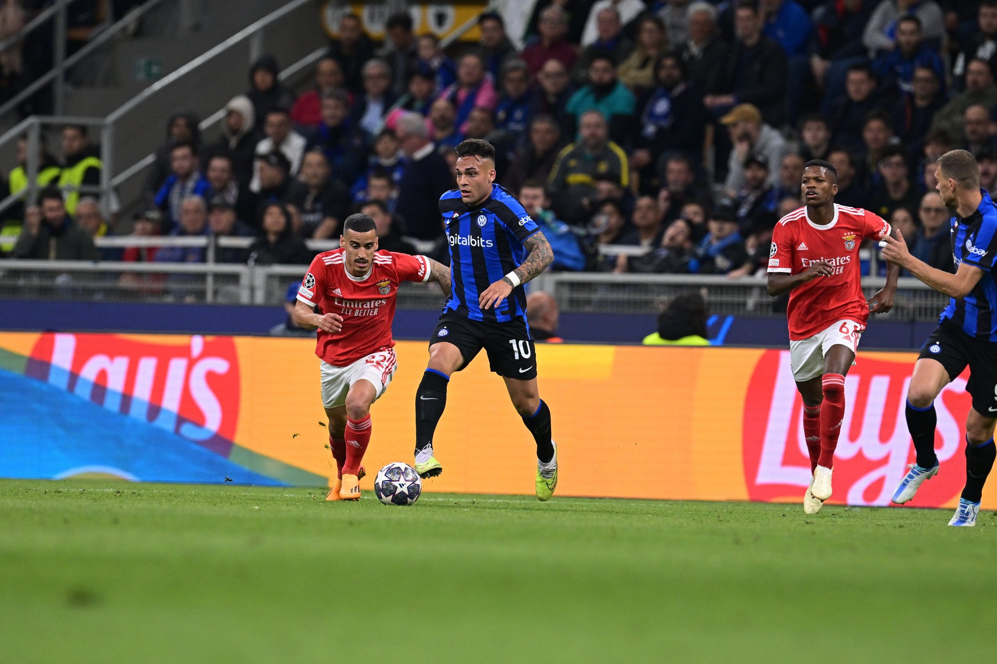 Lautaro Martínez anotó uno de los goles del Inter, que regresó a las semifinales de la Champions League. Foto: Inter