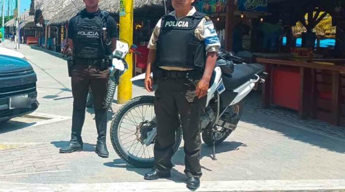 Imagen referencial. La Policía Nacional emitió un comunicado sobre imágenes de agentes en UPC de Sucumbíos. Foto: Twitter Policía Nacional