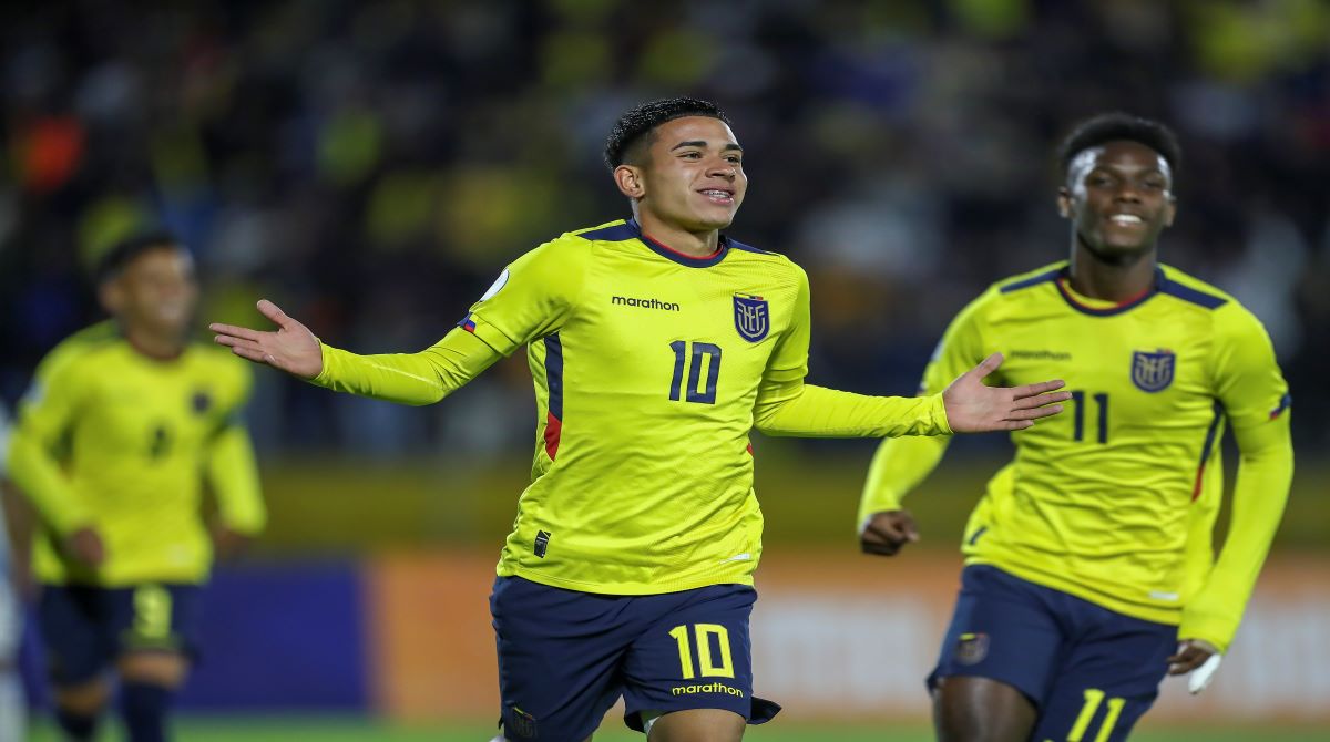Kendry Páez celebra el gol que le dio el triunfo a Ecuador sobre Argentina. Foto: EFE