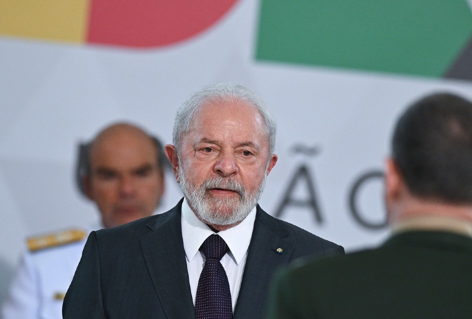 El Gobierno de Lula ha conseguido presentar un proyecto para establecer unas nuevas reglas fiscales, que prevén una flexibilización de los topes de gasto, pero su aprobación dependerá del Congreso Nacional.