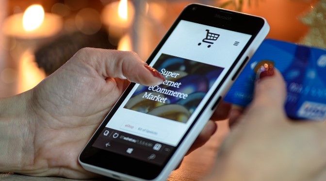 El consumidor 4.0 es un comprador hiperconectado, altamente informado y exigente, que busca experiencias personalizadas. Foto: Pixabay