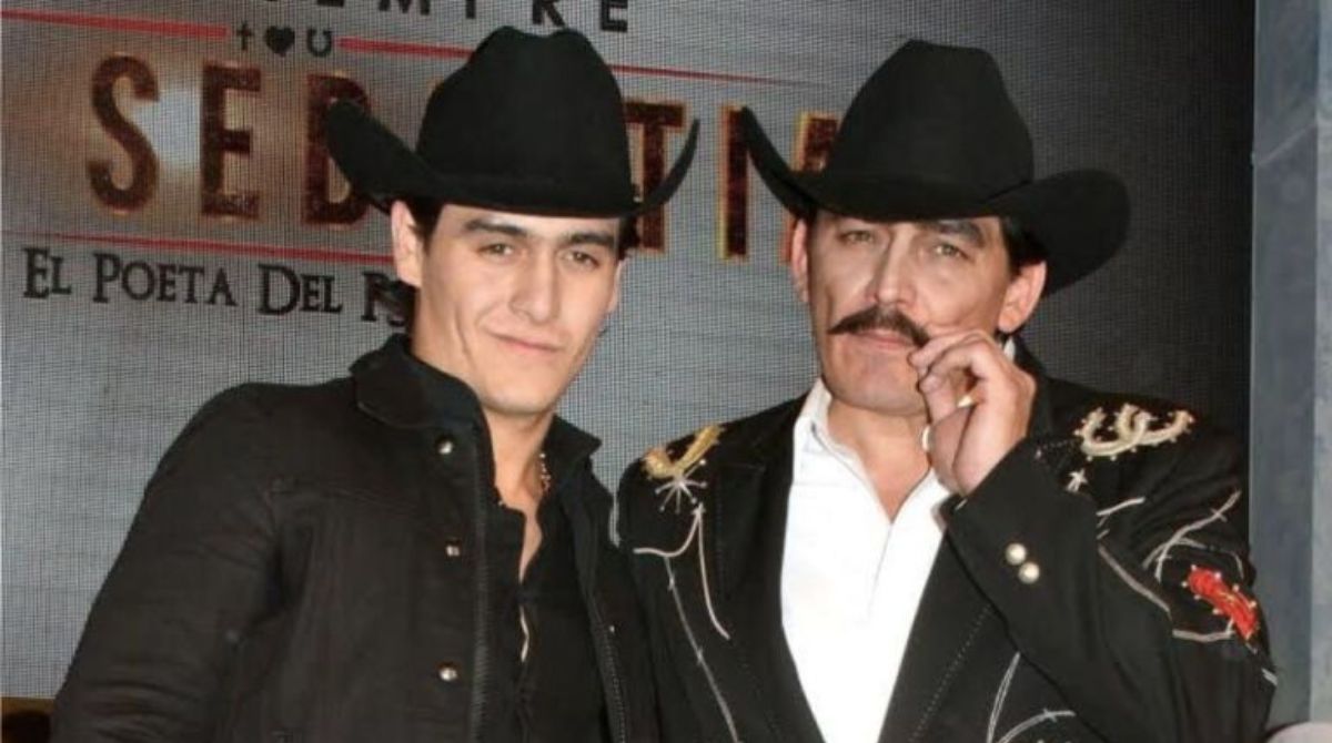 Julián Figueroa junto a su padre, Joan Sebastian. Foto: Internet