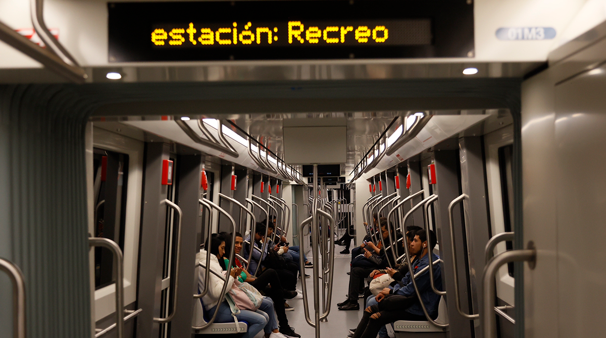 Ciudadanos continúan usando el Metro de Quito de forma gratuita. Foto: Diego Pallero / EL COMERCIO