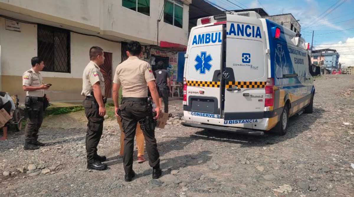 El reciclador fue socorrido por una ambulancia pero falleció en una casa de salud. Foto: El Diario de Manabí