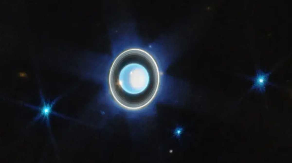 El telescopio James Webb mostró una nueva imagen de Urano. Foto: Cortesía Twitter