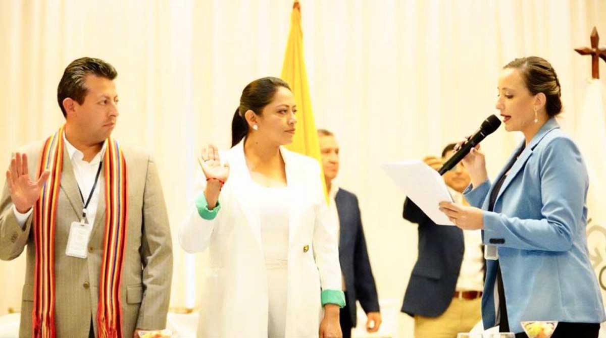 Paola Pabón, prefecta de Pichincha y Julio Robles, prefecto de Carchi, fueron electos como Presidenta y Vicepresidente del Congope. Foto: Facebook