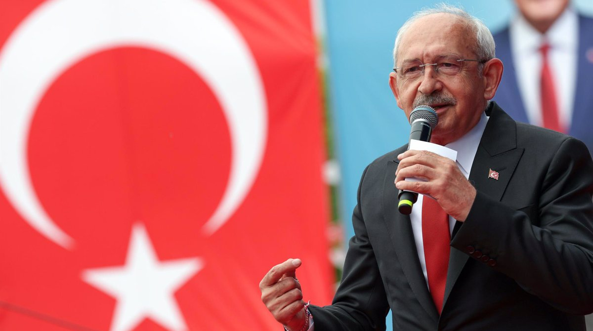 El candidato opositor a la Presidencia de Turquía, Kemal Kiliçdaroglu, ofreció expulsar a los refugiados si gana las elecciones presidenciales. Foto: Europa Press