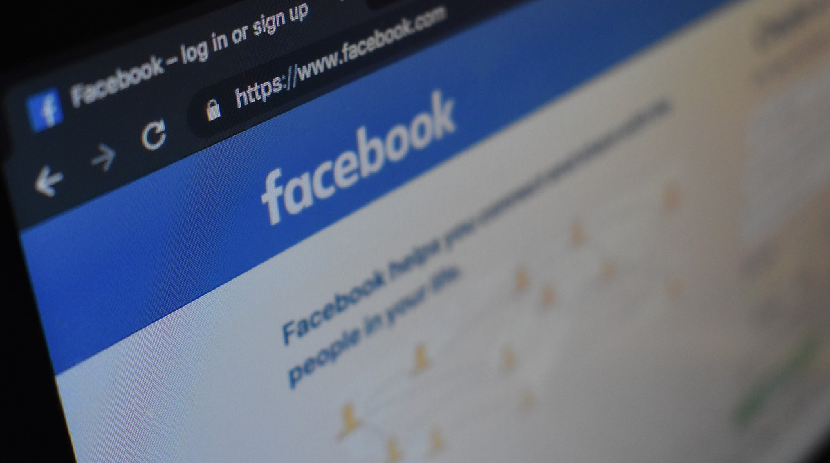 Facebook deja al descubierto a miles de usuarios tras falla técnica. Foto: Pixabay