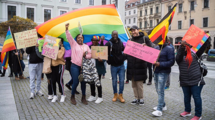 Protesta en Múnich (Alemania) en favor de los derechos de la comunidad Lgbti en Uganda. Foto: Europa Press