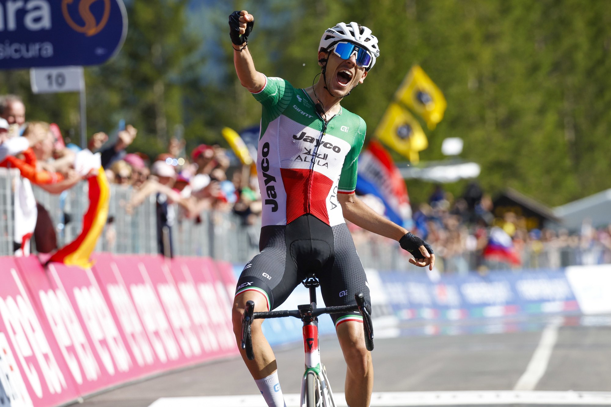 Filippo Zana ganó la etapa 18 del Giro de Italia. Foto: Giro
