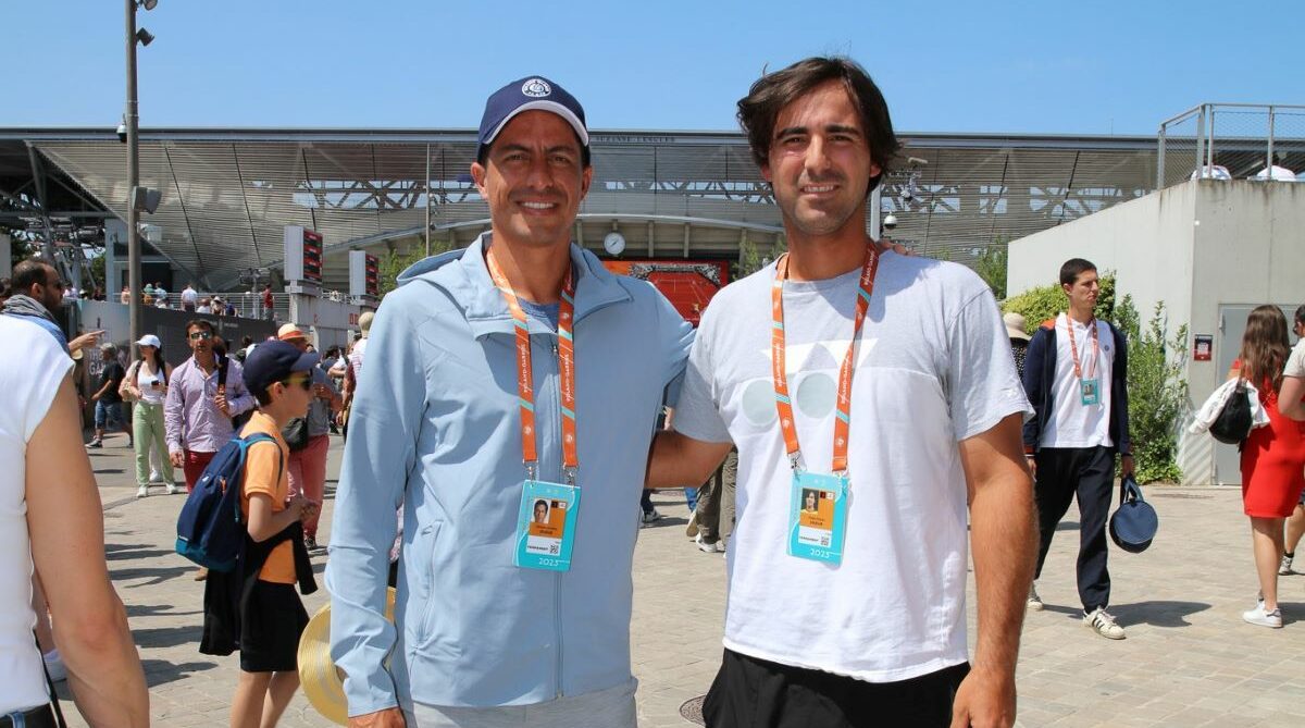 Los tenistas ecuatorianos Gonzalo Escobar (izq.) y Diego Hidalgo antes de su participación en el Roland Garros. Foto: Dino García para EL COMERCIO