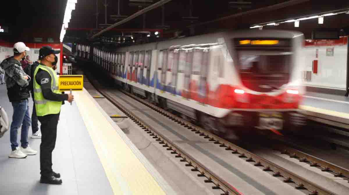 El Metro de Quito es el más reciente inaugurado en la región y desde este mayo de 2023 se inició la fase comercial con el pago del pasaje. Foto: Patricio Terán / EL COMERCIO