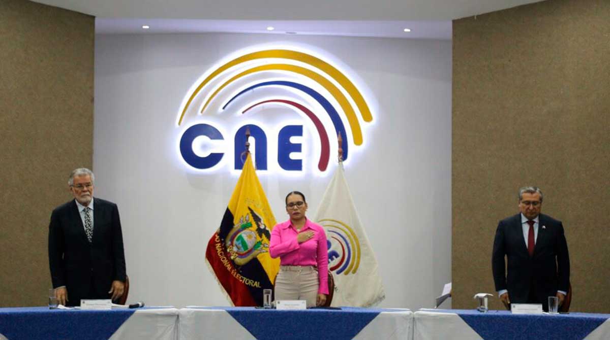 El CNE realizó un consejo consultivo con organizaciones políticas. Foto: Julio Estrella / EL COMERCIO