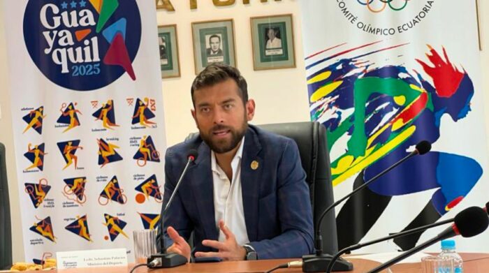 Ministro Sebastián durante la reunión del Comité Organizador de los Juegos Bolivarianos. Foto: Ministerio del Deporte