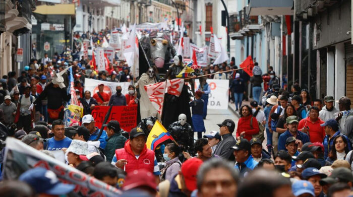 Los trabajadores que participaron en la movilización solicitaron mejores condiciones laborales y de seguridad ciudadana. Foto: Diego Pallero/ EL COMERCIO
