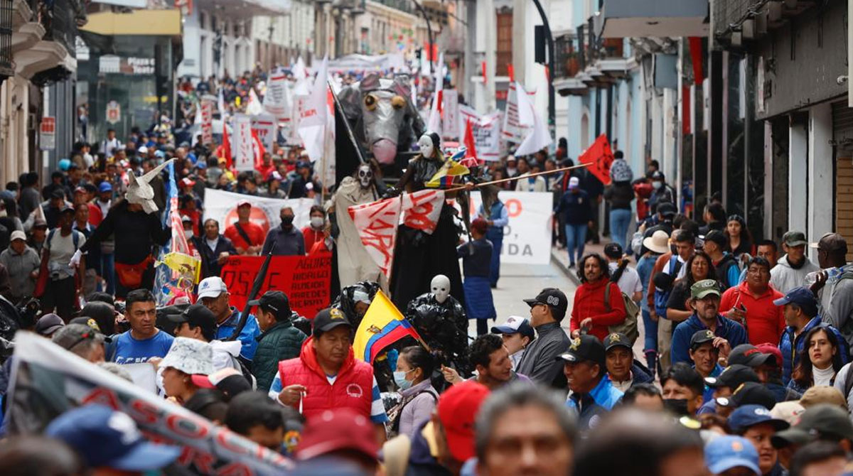 Los trabajadores que participaron en la movilización solicitaron mejores condiciones laborales y de seguridad ciudadana. Foto: Diego Pallero/ EL COMERCIO