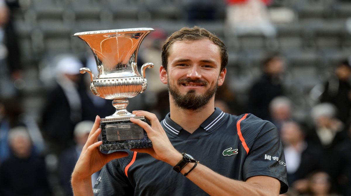 Daniil Medvedev ganó el Masters 1 000 de Roma. Derrotó al danés Holger Rune, por 7-5 y 7-5 y se llevó el título. Foto: EFE