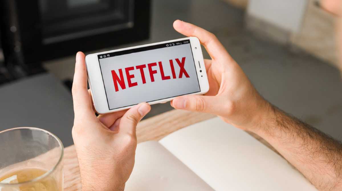 La plataforma de Netflix ofrece cambios en sus políticas para que los usuarios compartan cuentas. Foto: Cortesía