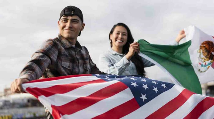 La población hispana, con una edad promedio de 30 años, es la más joven de Estados Unidos, de acuerdo a un nuevo análisis de los datos del censo de 2020. Foto: Freepik