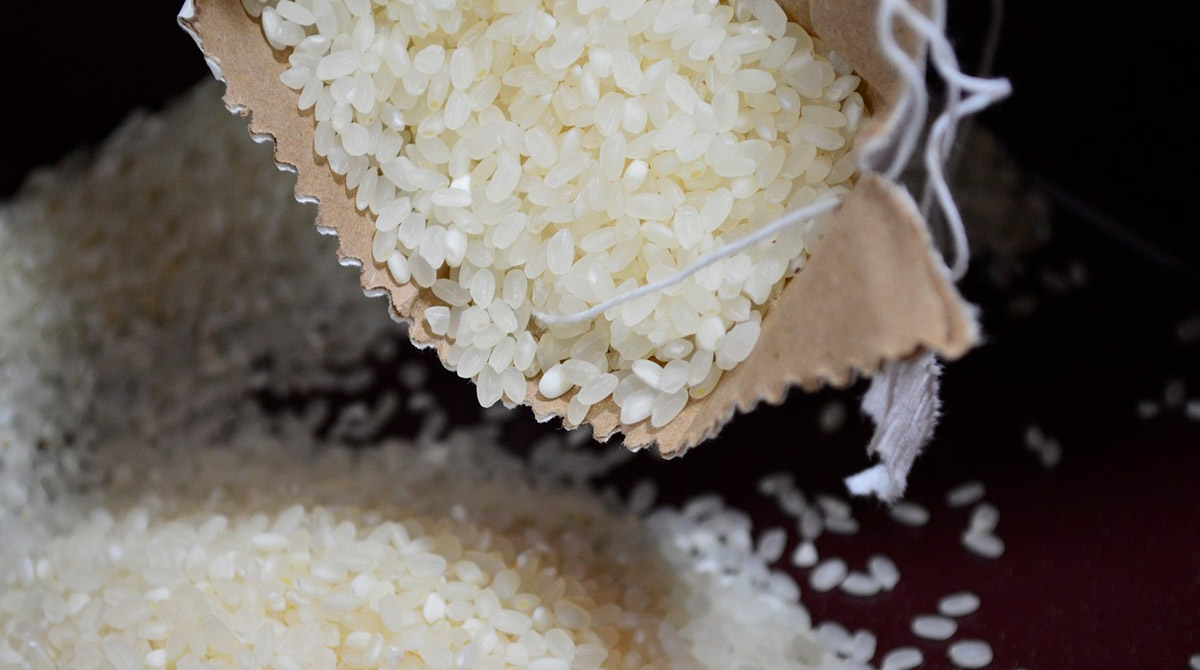 Imagen referencial. El Ecuador necesita unas 60 000 toneladas de arroz consumo en los hogares e industria, detalló Izaguirre. Foto: Pixabay