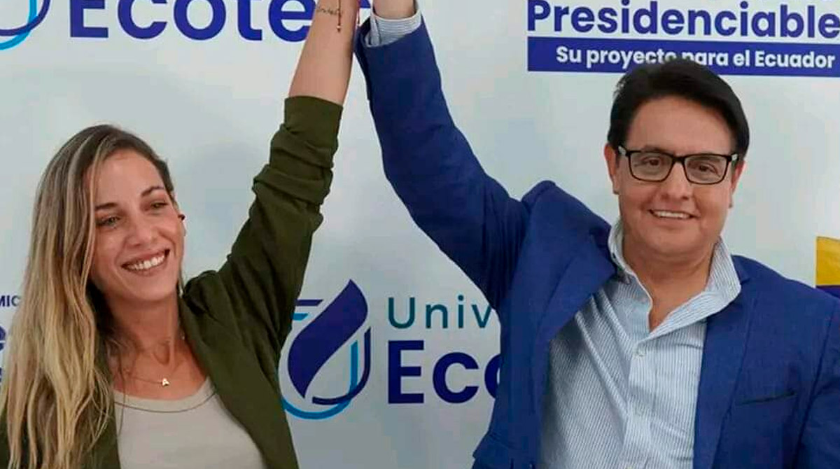 Fernando Villavicencio presentó su candidatura presidencial en el Consejo Nacional Electoral. Foto: Twitter @GENTEBUENAECU