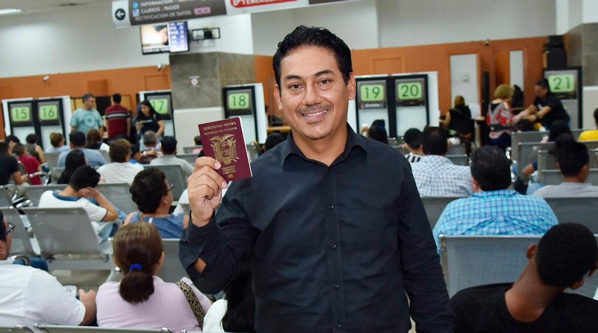 El usuario recibirá su pasaporte a partir de las 48 horas posteriores a la atención, previa notificación. Foto: Registro Civil