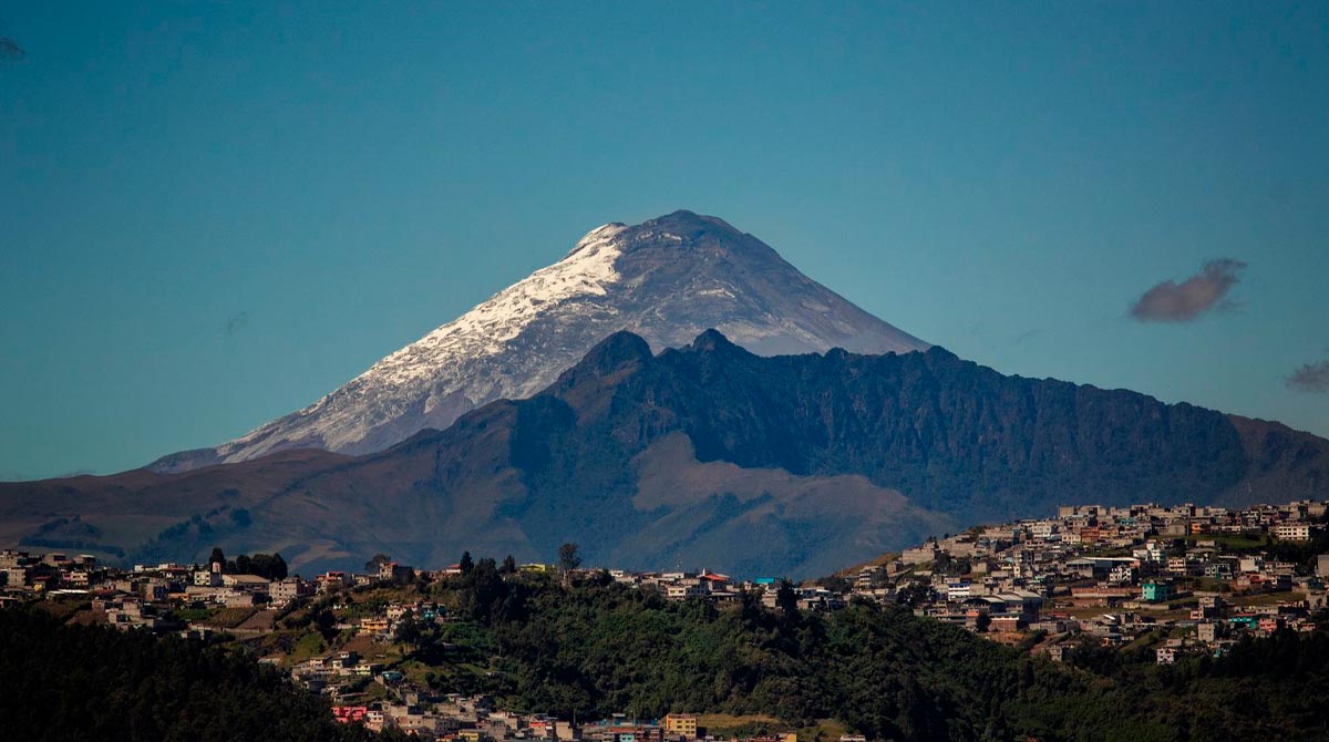Este evento no corresponde a un incremento de actividad del volcán Cotopaxi. Foto: Carlos Noriega / EL COMERCIO