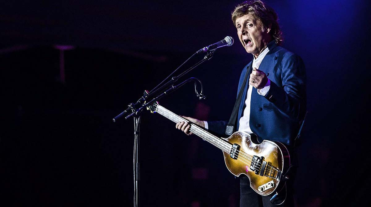 McCartney dice que la inteligencia artificial ayudó a terminar un disco de The Beatles. Foto: EFE