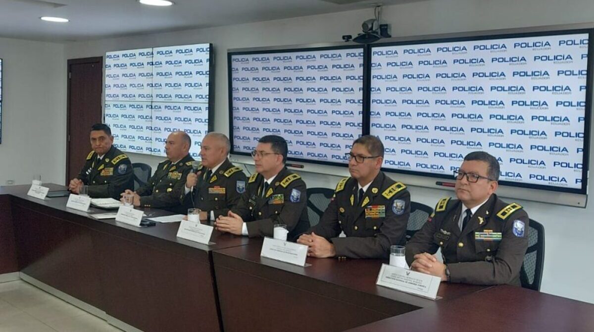 La cúpula policial cuestionó las decisiones judiciales que disponen la reintegración de 286 policías a escala nacional. Foto: Policía Nacional