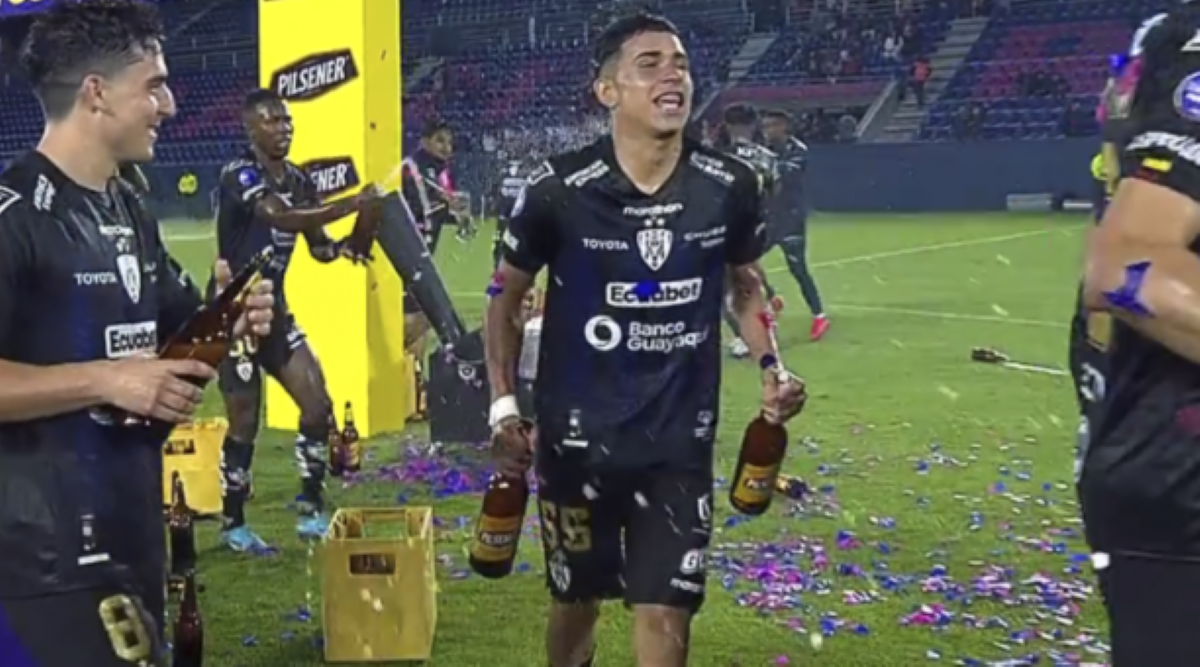 Kendry Páez durante la celebración del Independiente, en el estadio de Sangolquí. Foto: captura de pantalla