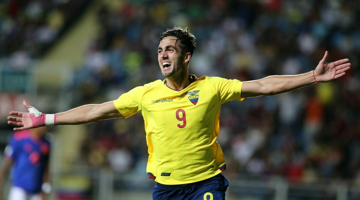 Leonardo Campana celebra uno de los goles que anotó con la Selección Sub-20. Foto: EFE