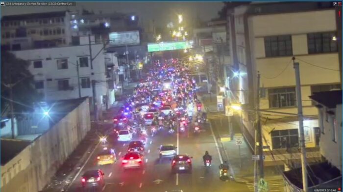Grupos de motorizados recorren las avenidas de Guayaquil los jueves en la noche. Foto: ATM