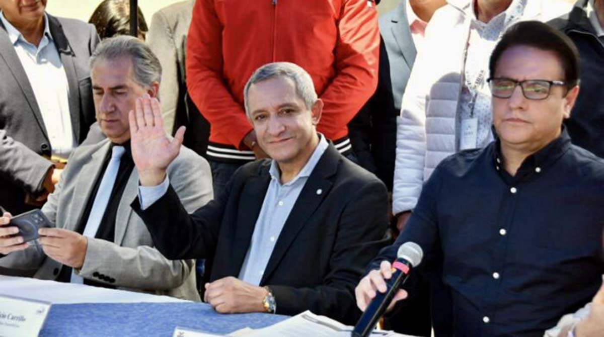 El exministro del Interior y candidato a la Asamblea, Patricio Carrillo, está inscrito por el movimiento Construye, junto al presidenciable Fernando Villavicencio. Foto: Cortesía