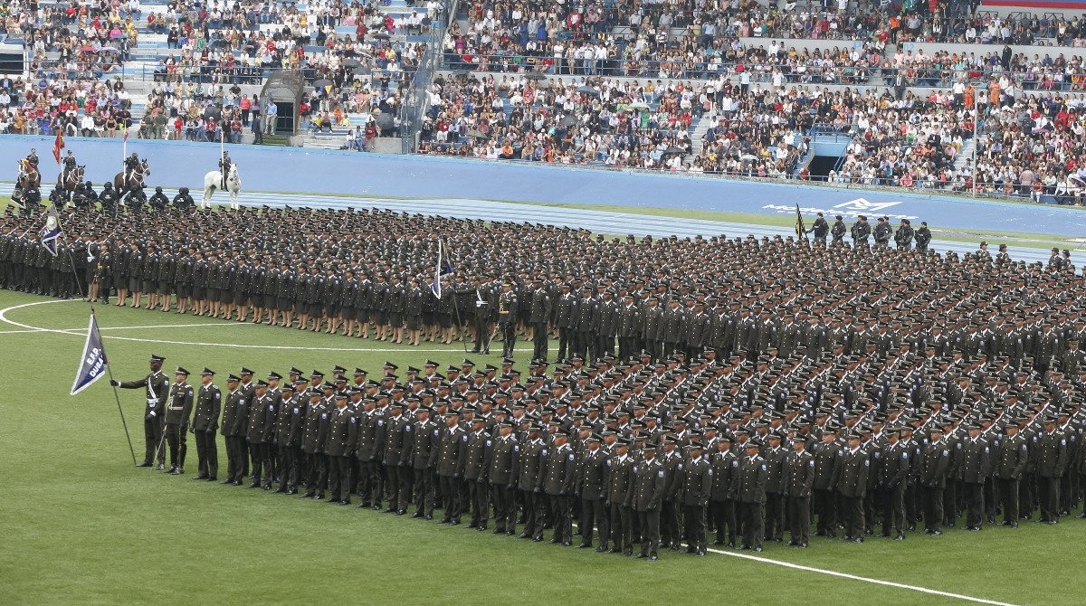 Policía Nacional gradúa a 7 500 servidores, hasta noviembre habrá 65 000 en total. Foto: Presidencia de Ecuador.