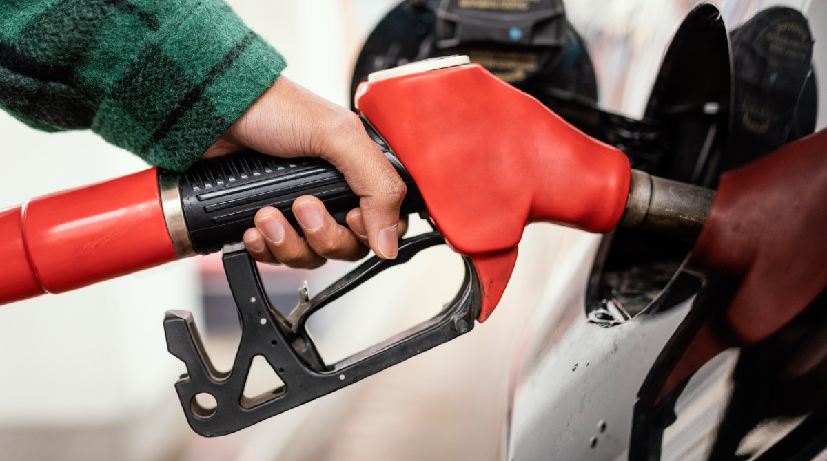 Desde este 12 de junio de 2023, la gasolina Super Premium y Ecoplus tendrán nuevo precio referencial. Foto: Freepik