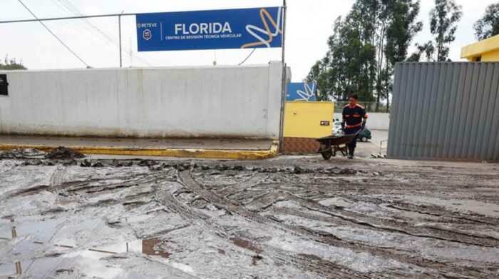 El Centro de Revición Técnica Vehicula La Florida no tiene fecha para su reapertura. Foto: Diego Pallero / EL COMERCIO