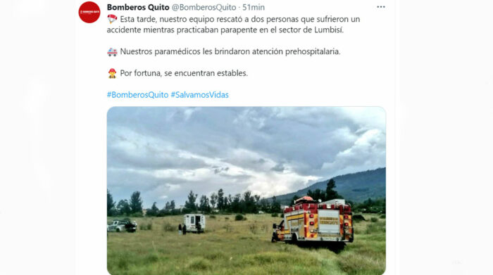Los Bomberos acudieron a un terreno en Lumbisí, luego del incidente de parapente. Foto: Captura de pantalla Twitter Bomberos Quito