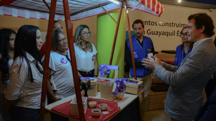 35 personas, refugiadas, migrantes y desplazadas participarán en la Feria 'Seguimos Sumando', en la Terminal Terrestre de Guayaquil. Foto cortesía