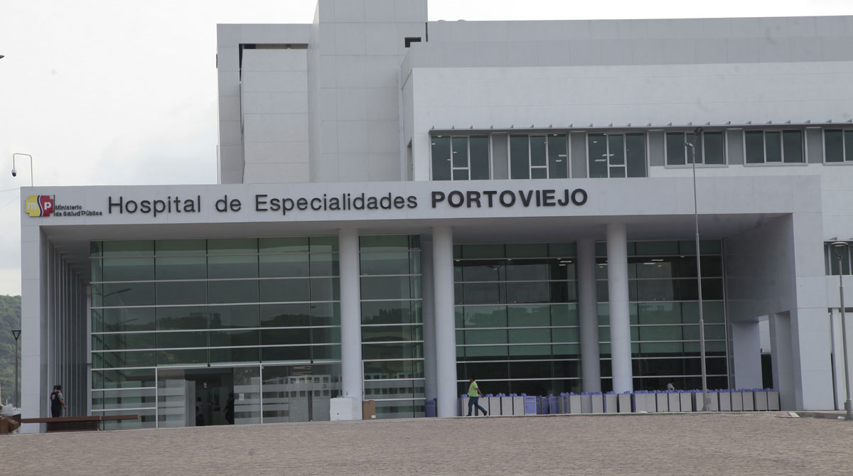 Imagen referencial. Los armados abrieron fuego en los exteriores del Hospital de Especialidades de Portoviejo. Foto: Archivo/ EL COMERCIO