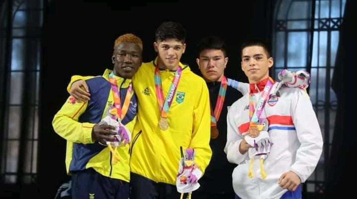 Jampier Hurtado practica el box, es de los peleadores buenos, de los que ha conseguido medallas para Ecuador. Foto cortesía