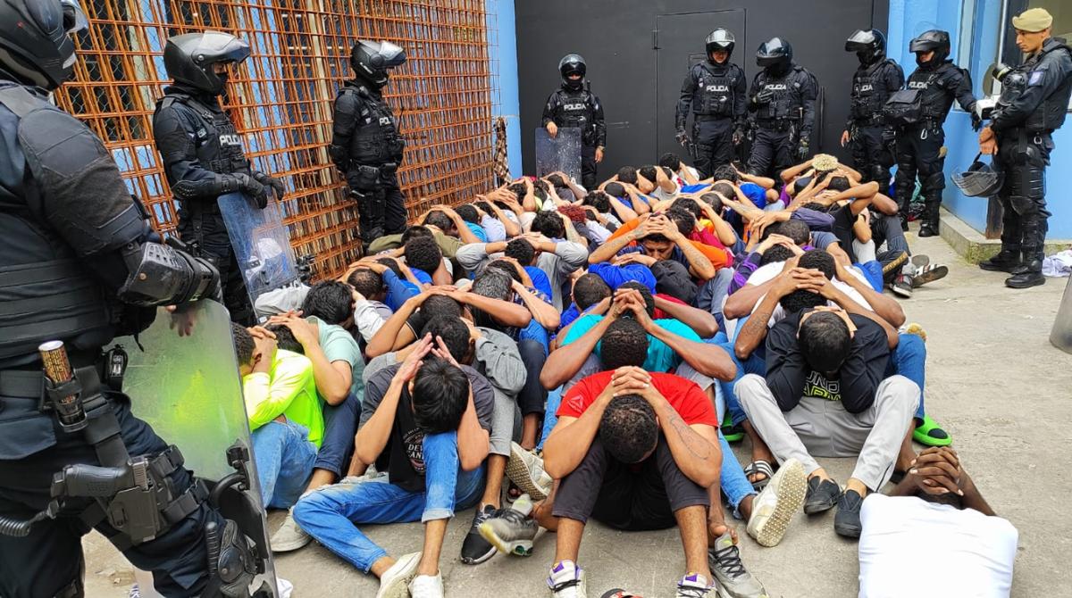 Los internos serán trasladados a distintas cárceles del Ecuador. Foto: SNAI