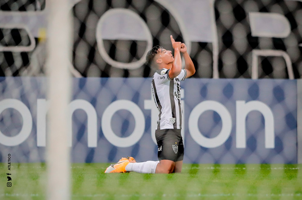Alan Franco celebra un gol con Atlètico Mineiro en su primera etapa en el club. Foto: Twitter @Atletico