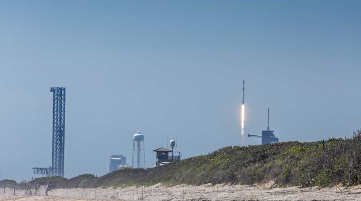 La misión Euclid Telescope despega a bordo de un cohete Falcon 9 de SpaceX en el Centro Espacial Kennedy. Foto: EFE