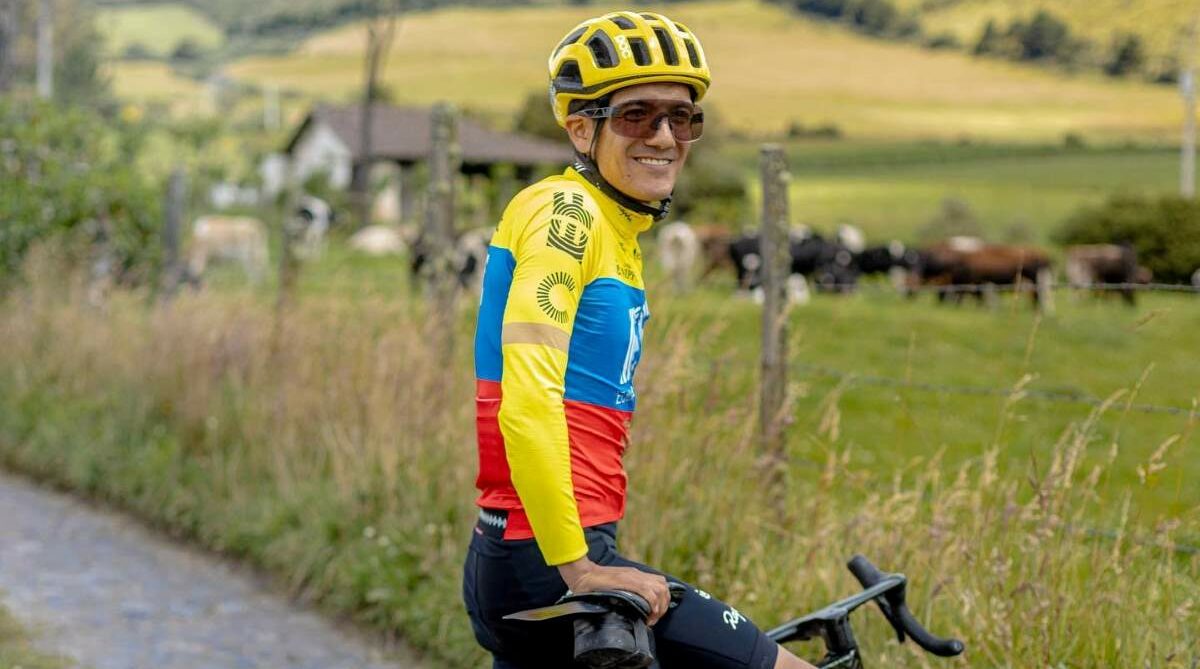 Richard Carapaz, ciclista del EF Education-EasyPost se recupera en Ecuador, tras su lesión en el Tour de Francia. Foto: Facebook Richard Carapaz