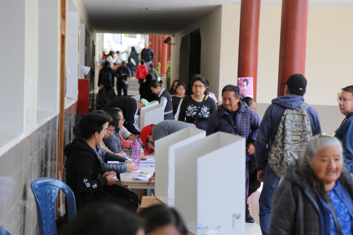 Las votaciones en el Colegio San Gabriel, en el norte de Quito, se realizaron con normalidad el domingo 21 de abril del 2024.