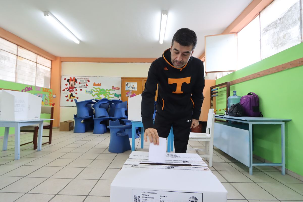 Los recintos electorales estarán abiertos desde las 07:00 hasta las 17:00. Foto tomada de flickr CNE