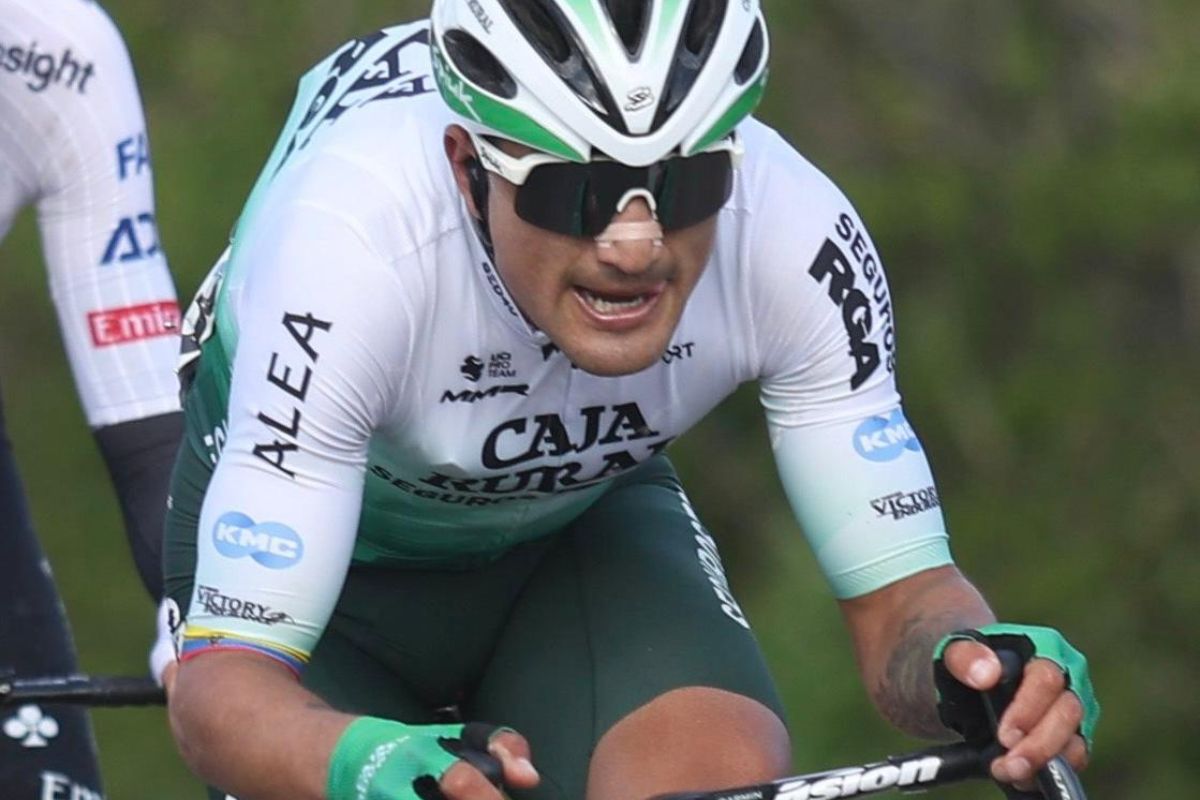 Jefferson Cepeda, ciclista ecuatoriano del equipo Caja Rural que compite en el Tour de Turquía. Foto: @CajaRural_RGA